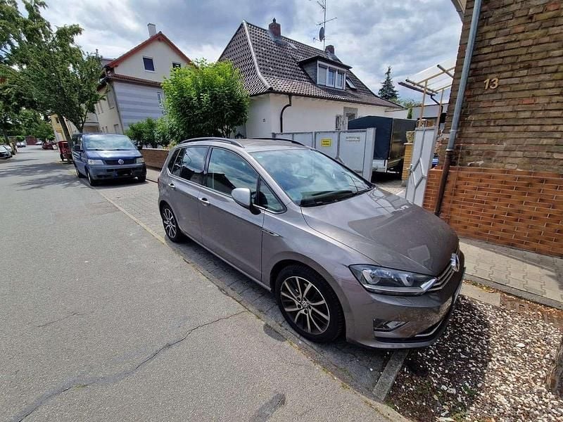Gebraucht 2015 VW Golf VII LOUNGE Kombi | 12.200 € (Fairer Preis) - Bild 1/4