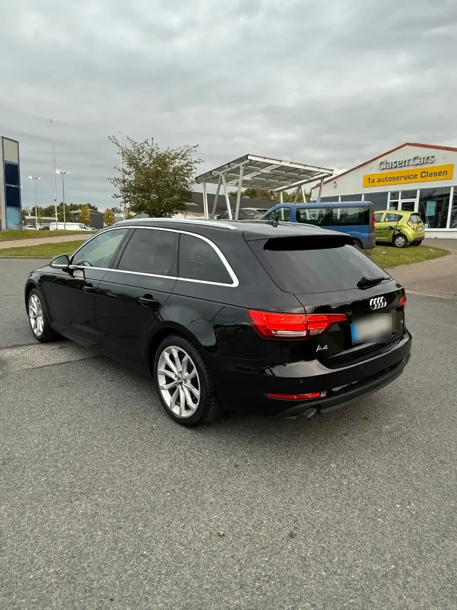 Używany Audi A4 150 KM (110 kW) 2016 Czarny Kombi