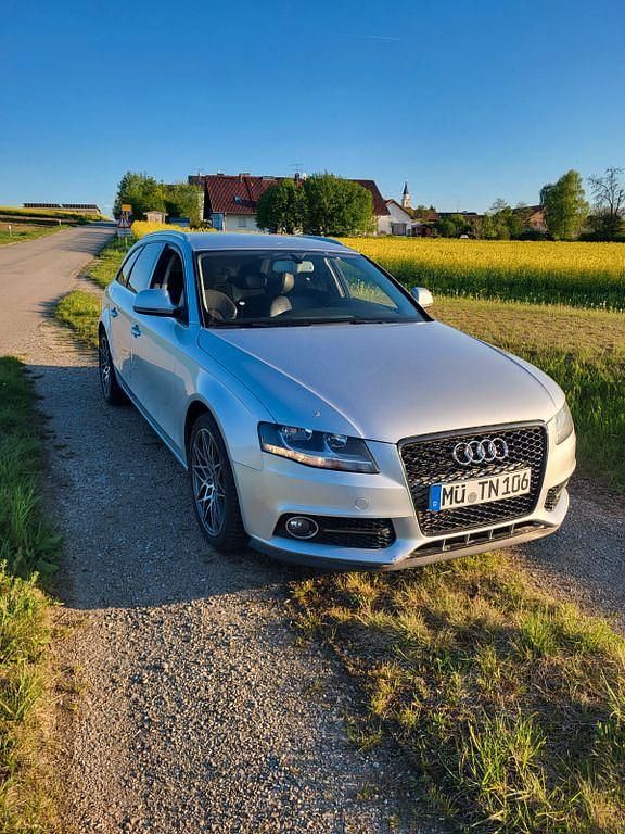 Silber Gebraucht 2008 Audi A4 Sport Kombi | 5.000 € (Fairer Preis) - Bild 1/4