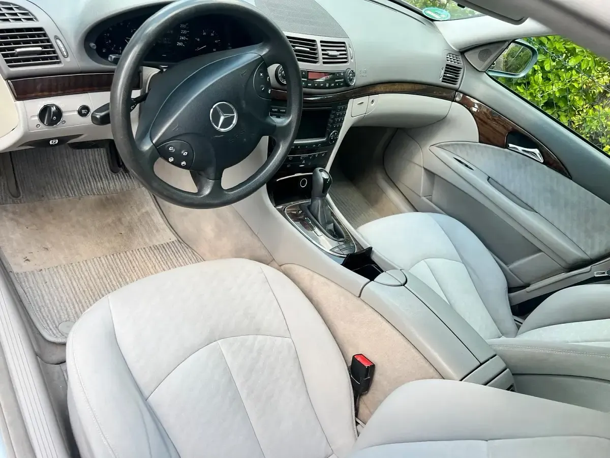 Gebraucht Mercedes E320 Elegance 224 PS (164 kW) 2006 Kombi