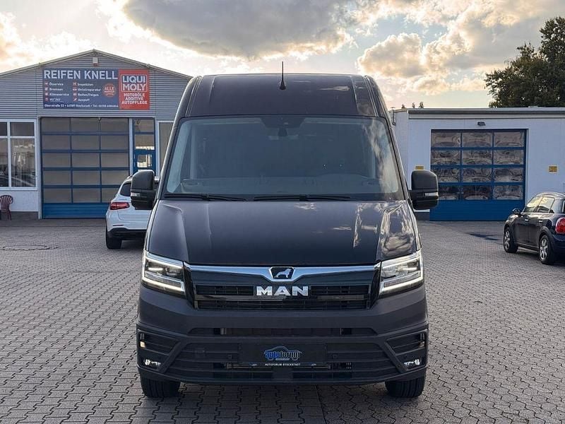 Neu MAN TGE 177 PS (130 kW) 2025 Grau Van