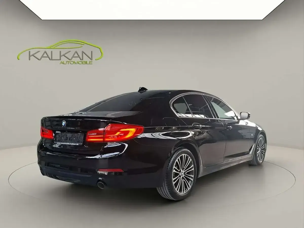 Gebraucht BMW 530 Sport Line 265 PS (194 kW) 2017 Schwarz ii/bonnet fluid black Limousine