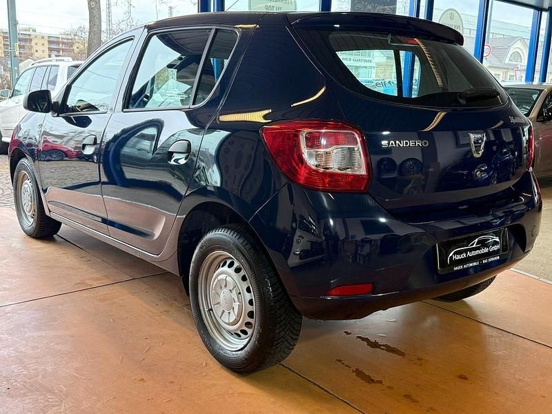 Gebraucht Dacia Sandero Essentiel 75 PS (55 kW) 2014 Blau Limousine