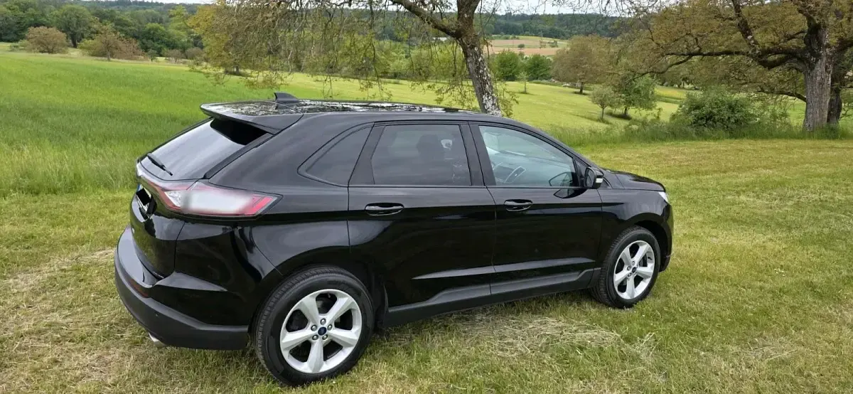 Gebraucht Ford Edge Trend 180 PS (132 kW) 2017 Schwarz SUV