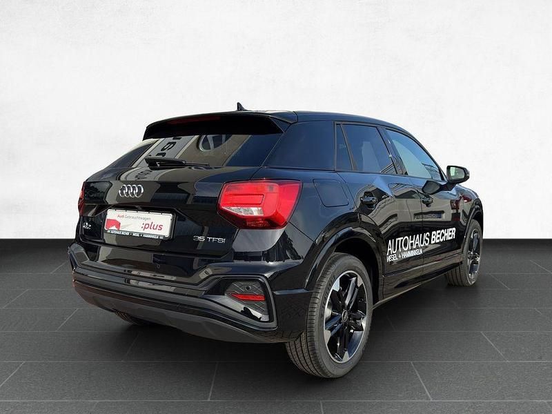 Gebraucht Audi Q2 S-Line 150 PS (110 kW) 2024 Schwarz SUV