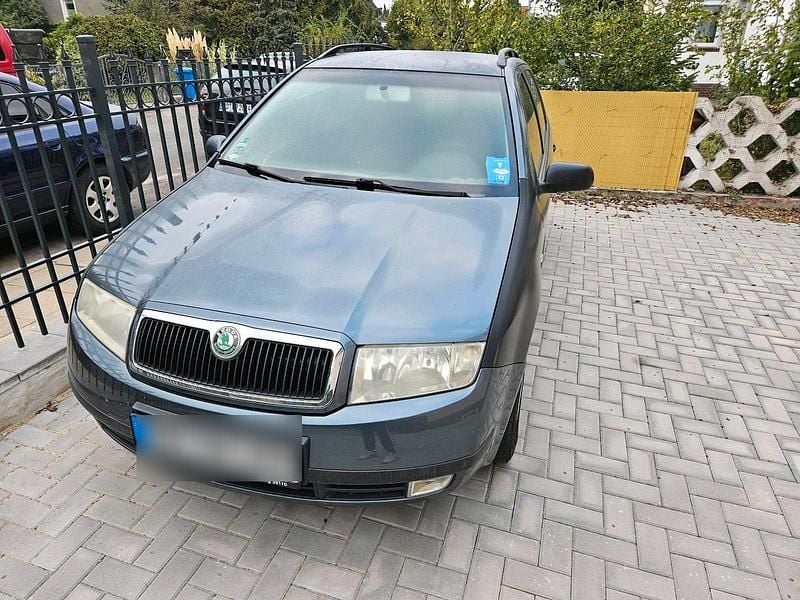 Silber Gebraucht 2004 Skoda Fabia Kombi | 750 € (Guter Preis) - Bild 1/3