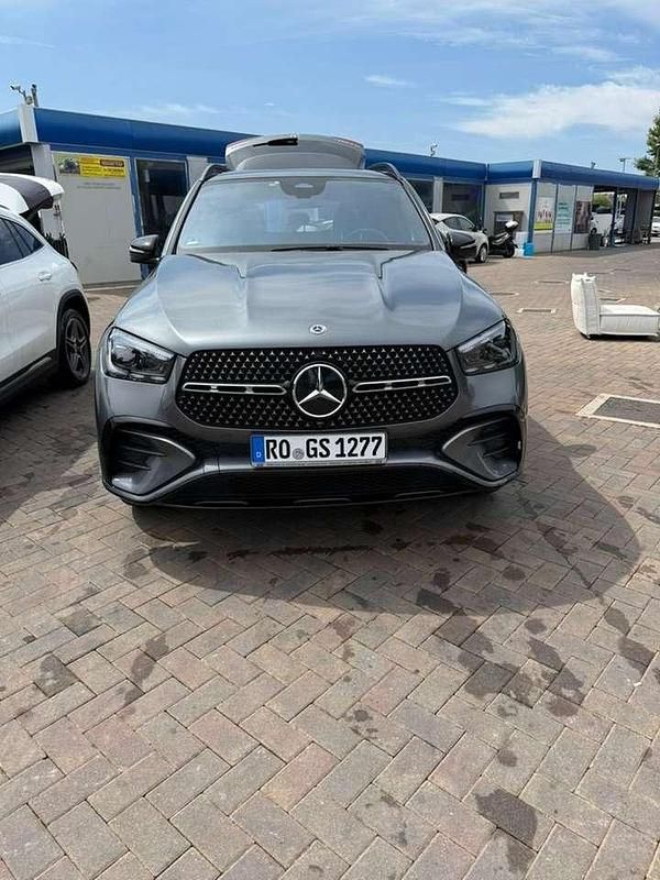 Selenitgrau metalliclack Gebraucht 2024 Mercedes GLE450 AMG AMG line SUV | 86.000 € (Teuer) - Bild 1/4