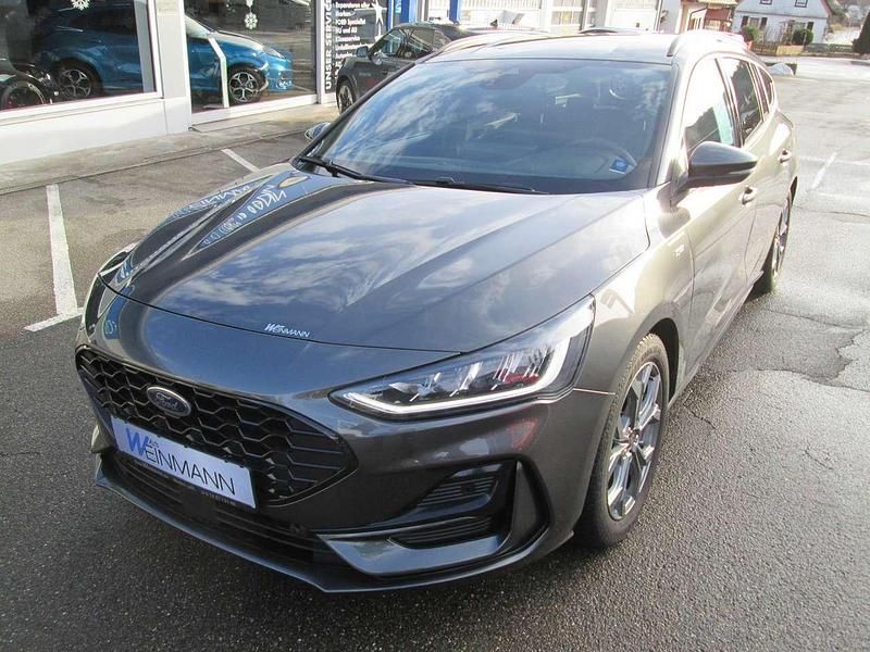 Gebraucht Ford Focus ST-Line 155 PS (114 kW) 2024 Magneticgrau (metallic) Kombi