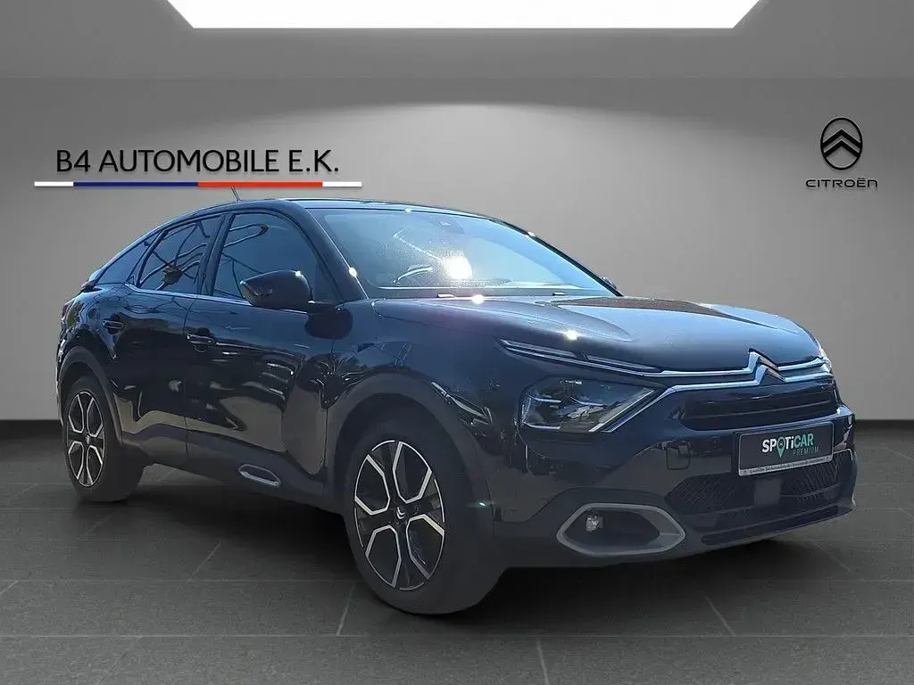 Gebraucht Citroën e-C4 Shine 100 kW (136 PS) 2021 Noir obsidien Limousine