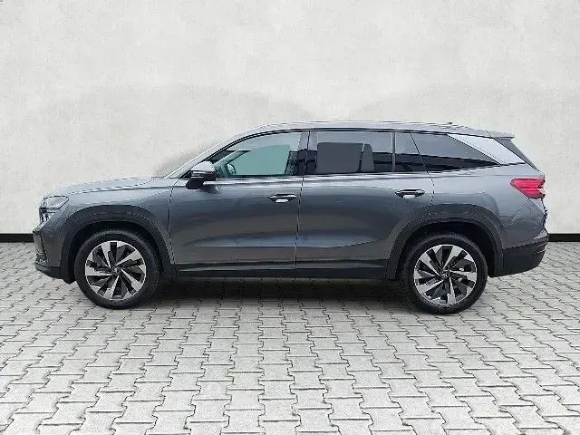 Neu Skoda Kodiaq Selection 150 PS (110 kW) 2026 Grau SUV