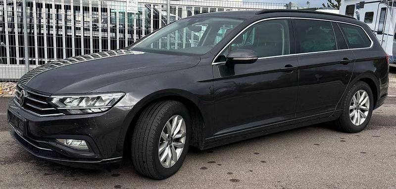 Gebraucht VW Passat Business 150 PS (110 kW) 2020 Grau Limousine