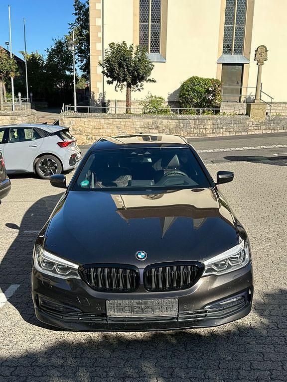 Gebraucht 2017 BMW 530 Sport Line Limousine | 21.900 € (Etwas zu teuer) - Bild 1/4