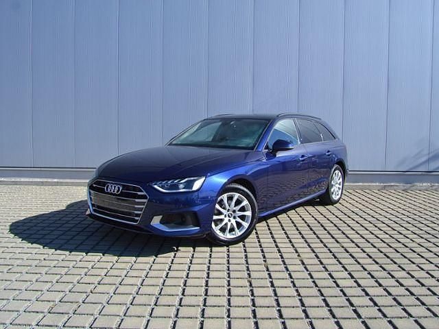 Gebraucht Audi A4 Advanced 150 PS (110 kW) 2021 Navarrablau metallic (metallic) Kombi