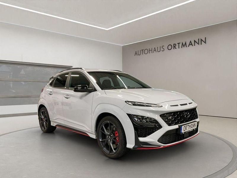 Sonic blue / sol Gebraucht 2022 Hyundai Kona Turbo SUV | 29.990 € (Fairer Preis) - Bild 1/4