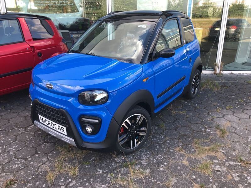 Blau metallic Gebraucht 2022 Microcar M.Go Kleinwagen | 16.980 € - Bild 1/4