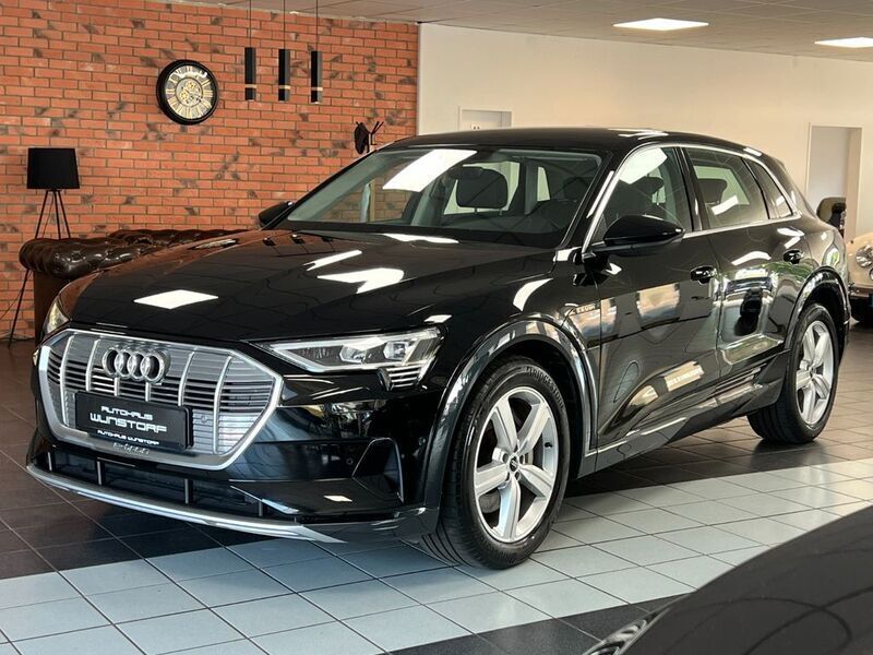 Schwarz Gebraucht 2022 Audi e-tron Advanced SUV | 29.990 € (Guter Preis) - Bild 1/4