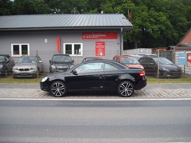 Schwarz Gebraucht 2010 VW Eos Edition Cabrio | 7.399 € (Fairer Preis) - Bild 1/4