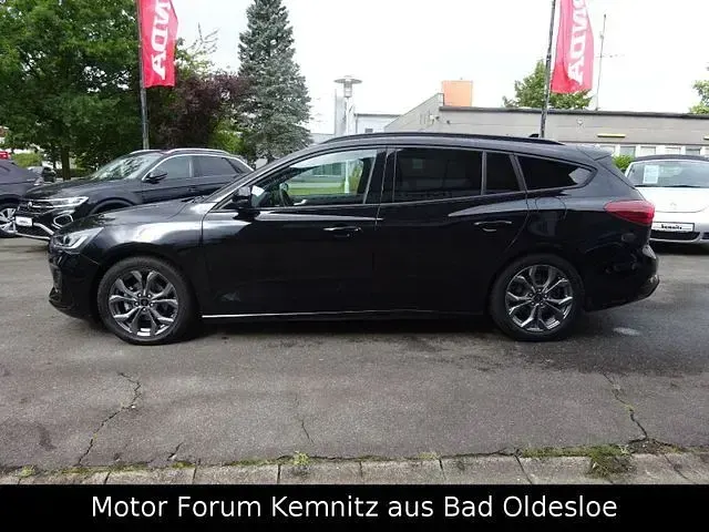 Gebraucht Ford Focus ST-Line 155 PS (114 kW) 2024 Schwarz Limousine