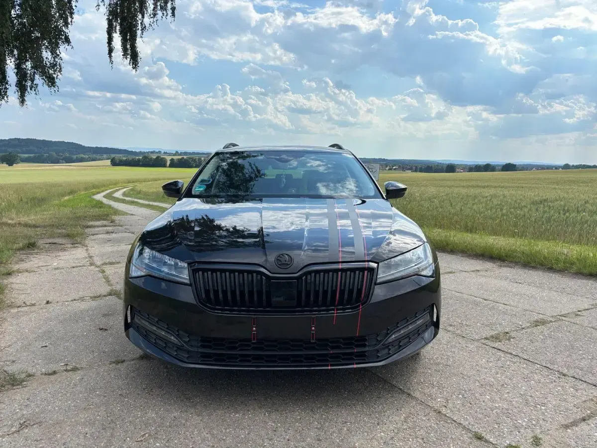 Gebraucht Skoda Superb Ambition 200 PS (147 kW) 2021 Schwarz Kombi