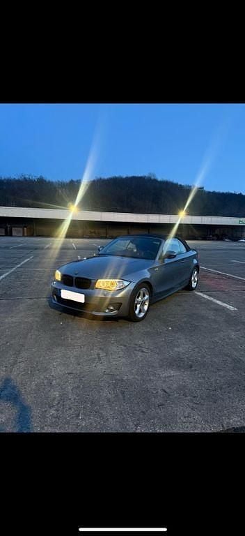 Grau Gebraucht 2011 BMW 118 Cabriolet Cabrio | 9.500 € (Guter Preis) - Bild 1/4
