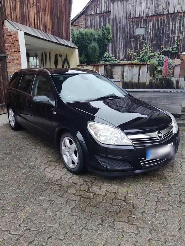 Schwarz Gebraucht 2007 Opel Astra Kombi | 1.777 € (Guter Preis) - Bild 1/4