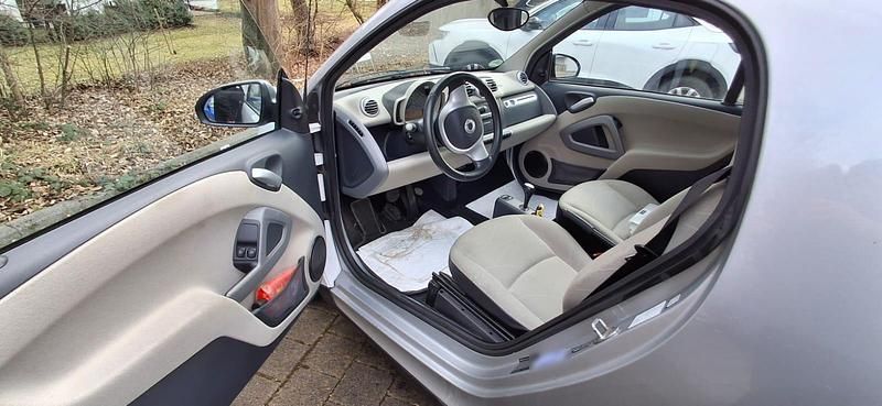 Gebraucht Smart ForTwo Coupé 70 PS (51 kW) 2012 Weiß Coupé