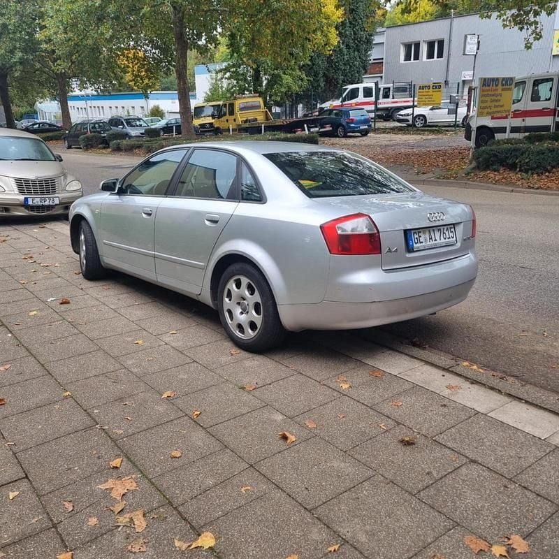 Gebraucht Audi A4 101 PS (74 kW) 2004 Grau Limousine