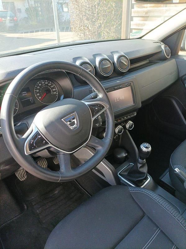 Gebraucht Dacia Duster Prestige 125 PS (91 kW) 2018 Blau SUV