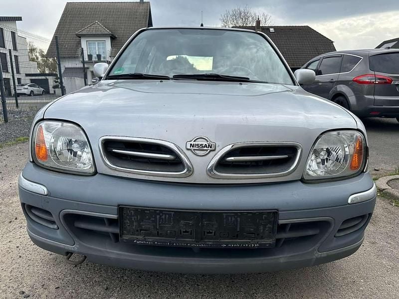 Gebraucht Nissan Micra 60 PS (44 kW) 2002 Silber Kleinwagen