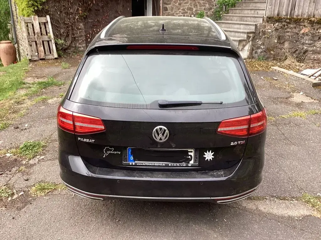 Gebraucht VW Passat Highline 190 PS (139 kW) 2018 Schwarz Kombi