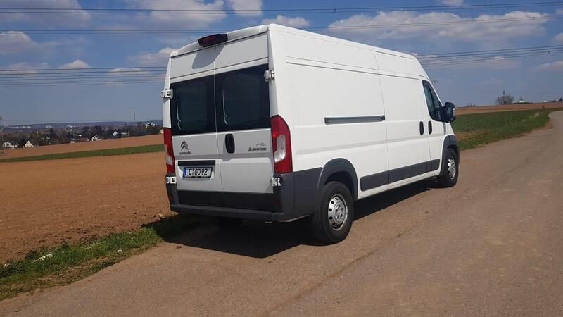Weiß Gebraucht 2017 Citroën Jumper Van / Kleinbus | 9.500 € (Guter Preis) - Bild 1/4