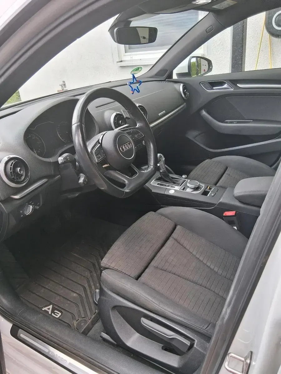 Gebraucht Audi A3 Sportback e-tron 150 PS (110 kW) 2017 Weiß Kleinwagen