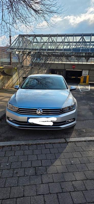 Gebraucht VW Passat Comfortline 150 PS (110 kW) 2017 Silber Limousine
