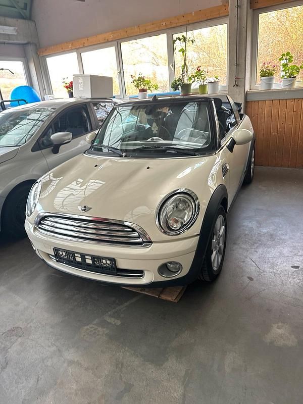 Weiß Gebraucht 2009 Mini Cooper Cabriolet Cabrio | 4.950 € (Teuer) - Bild 1/4