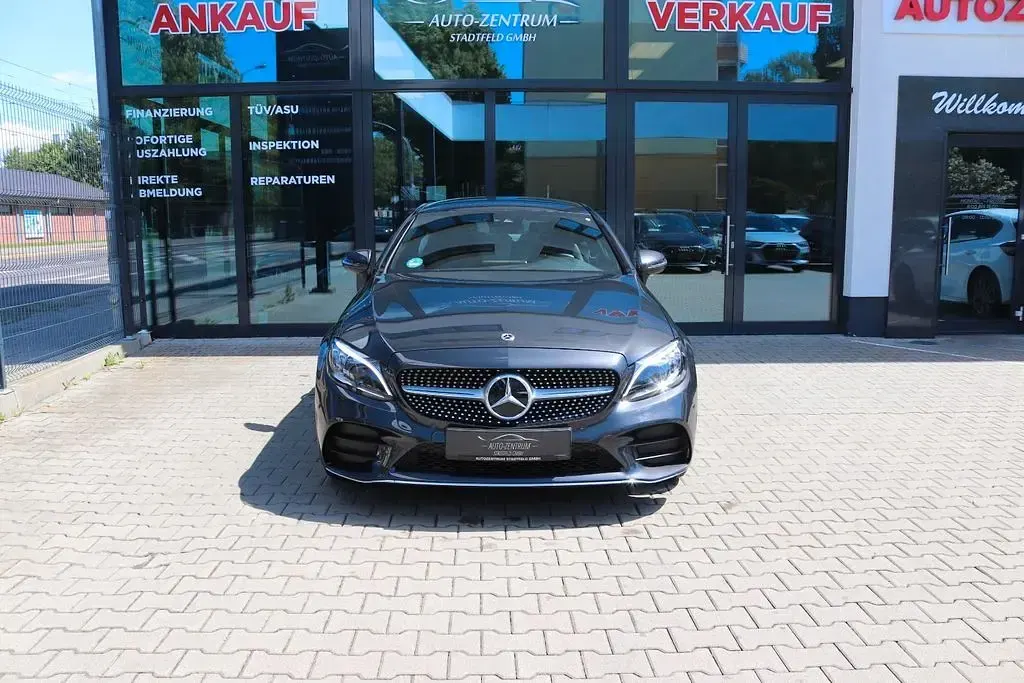 Gebraucht Mercedes C200 AMG 184 PS (135 kW) 2018 Grau Coupé