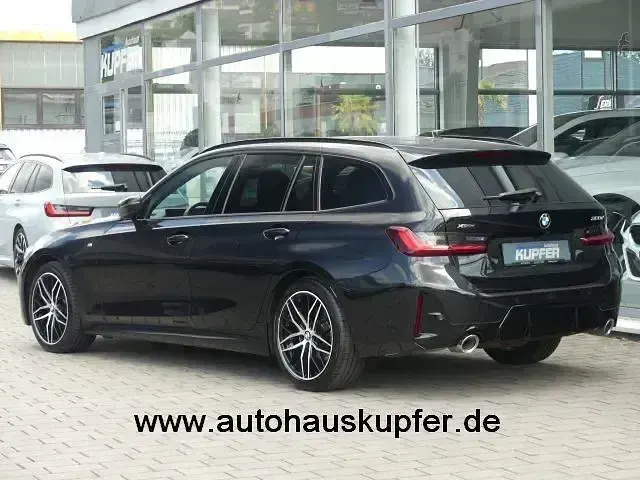 Gebraucht BMW 320 M Sport 190 PS (139 kW) 2024 Schwarz Limousine