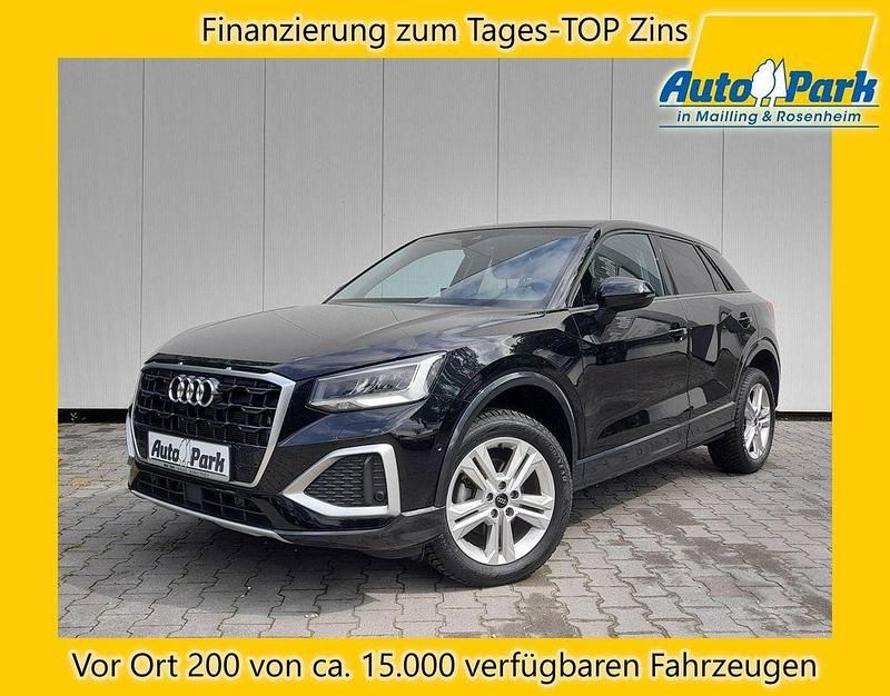 Mythosschwarz Gebraucht 2023 Audi Q2 Sport SUV | 28.677 € (Etwas zu teuer) - Bild 1/3