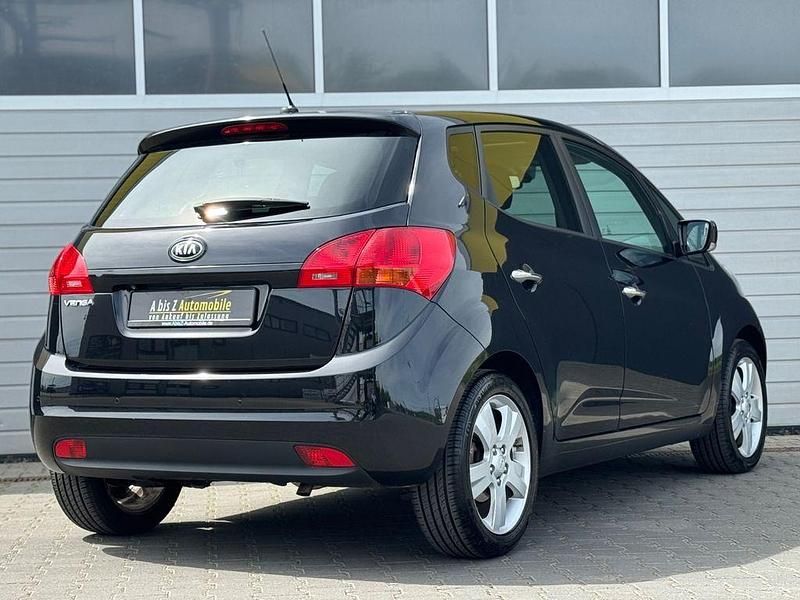 Gebraucht Kia Venga Platinum Edition 125 PS (91 kW) 2013 Schwarz Kleinwagen