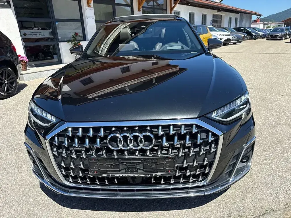 Gebraucht Audi A8L Ambiente 286 PS (210 kW) 2023 Grau Limousine
