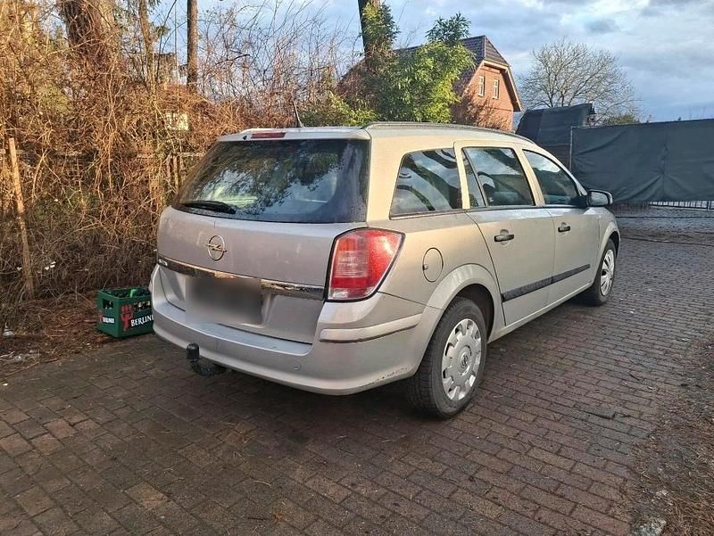 Gebraucht Opel Astra Selection 120 PS (88 kW) 2009 Silber Kombi