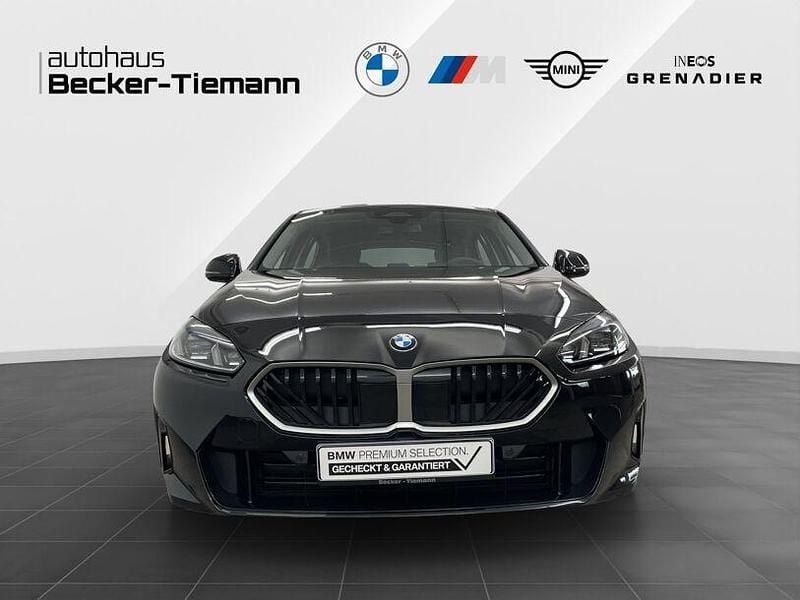 Gebraucht BMW 120 Efficient Dynamics 156 PS (114 kW) 2025 Saphirschwarz Kleinwagen
