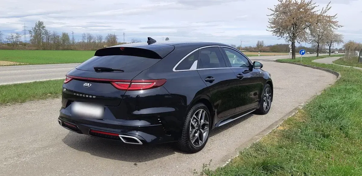 Gebraucht Kia ProCeed 136 PS (100 kW) 2020 Schwarz Kombi