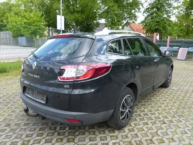Gebraucht Renault Mégane 95 PS (69 kW) 2014 Schwarz Limousine