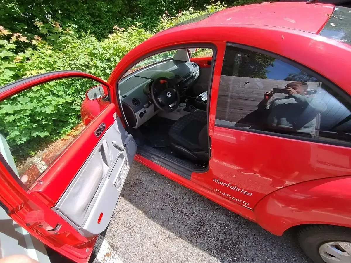 Gebraucht VW Beetle 84 PS (61 kW) 1999 Rot Kleinwagen