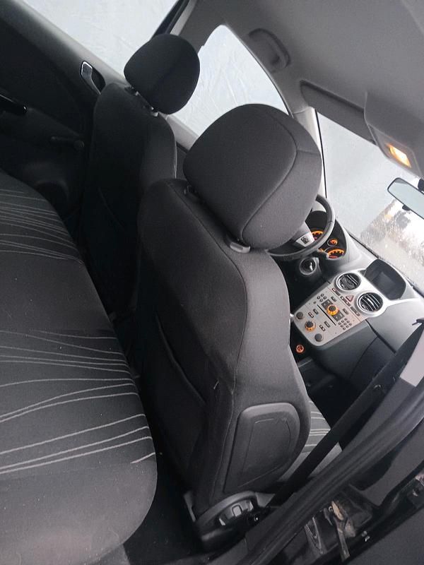 Gebraucht Opel Corsa 85 PS (62 kW) 2009 Schwarz Kleinwagen