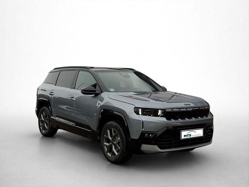 Neu Jeep Compass 145 PS (106 kW) 2026 Grau SUV