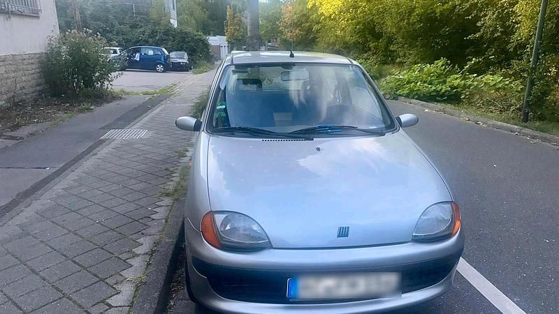 Beige Gebraucht 1999 Fiat Seicento Kleinwagen | 790 € (Fairer Preis) - Bild 1/4