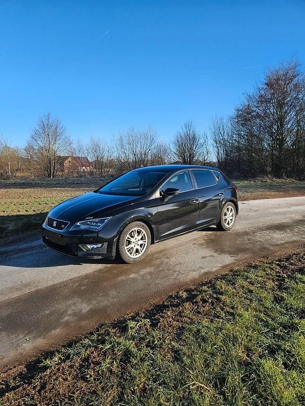 Schwarz Gebraucht 2015 Seat Leon ST FR Kombi | 7.300 € (Superpreis) - Bild 1/4
