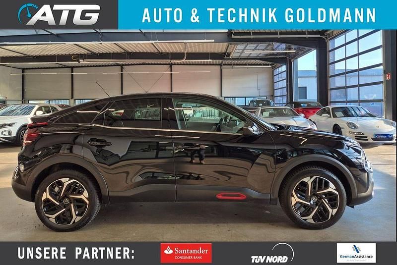 Schwarz Gebraucht 2021 Citroën C4 Shine SUV | 16.900 € - Bild 1/4