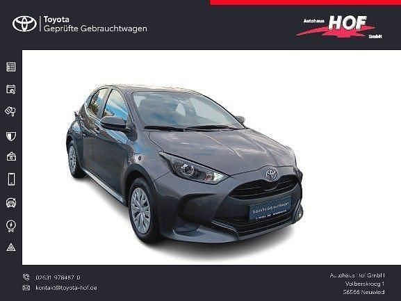 Gebraucht Toyota Yaris Active 125 PS (91 kW) 2023 Grau Limousine